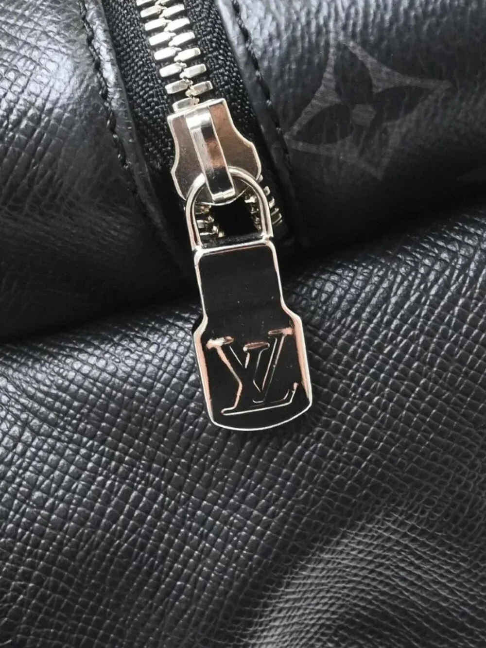 Louis Vuitton Taiga Lama Discovery Backpack M30230 CT1210 NQ11564